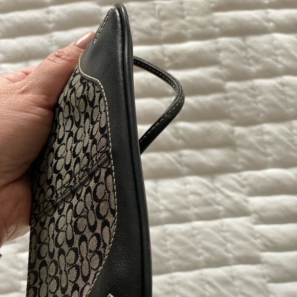 Coach Wristlet - Picture 4 of 5
